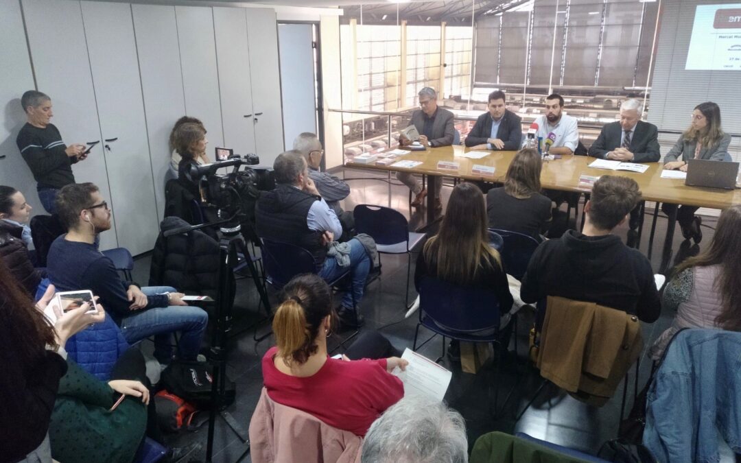 El Mercat Municipal de Mollet del Vallès acull una nova presentació del servei de Reempresa als mercats de la província de Barcelona