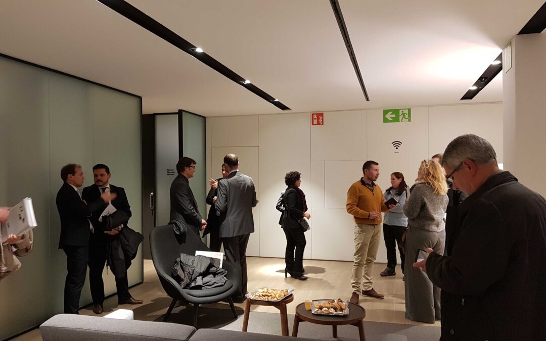 L’oficina Store Rambla d’Ègara de CaixaBank acull una nova edició del “Cafè de la Reempresa”