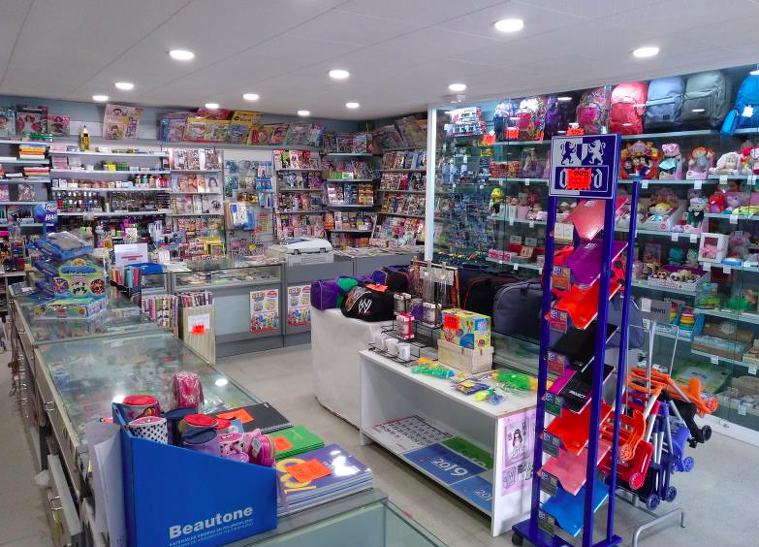 Llibreria de Ca n’Anglada busca nou propietari/a