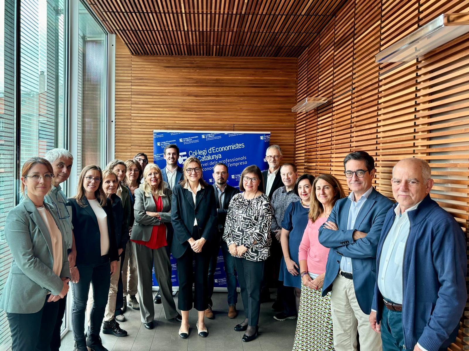 Reempresa-participa-a-la-trobada-amb-la-nova-Directora-General-de-Comerc-de-la-Generalitat-de-Catalunya-organitzada-pel-Col-legi-d-Economistes.jpg