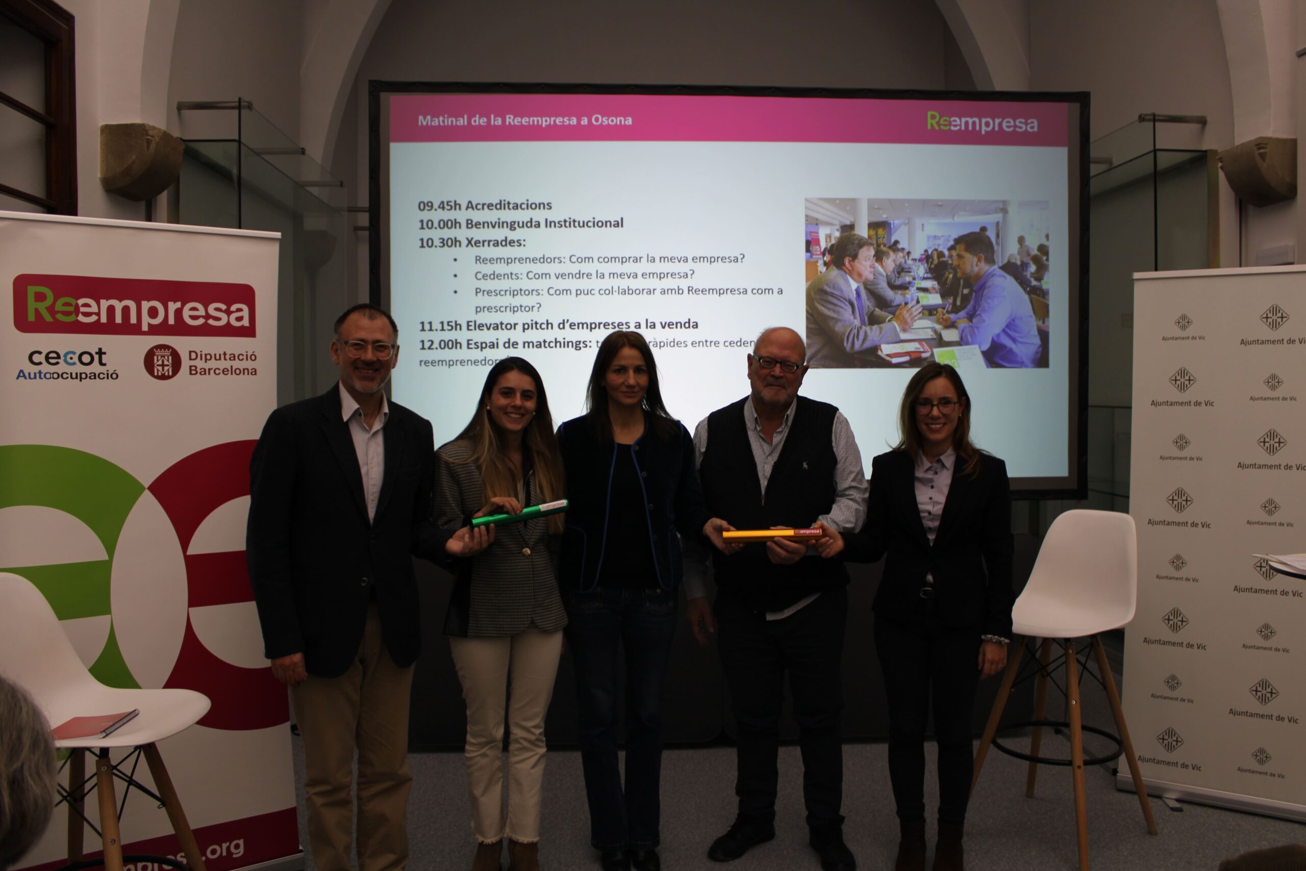 Una-vuitantena-de-persones-participen-a-la-Matinal-de-la-Reempresa-d-Osona.jpg
