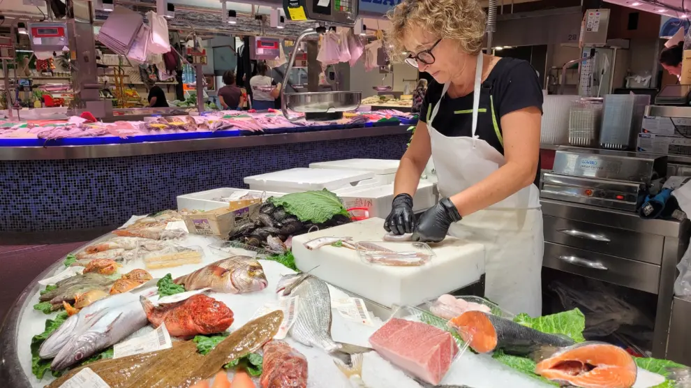 Ocho de cada diez paradistas en los mercados municipales de la provincia de Barcelona son mujeres